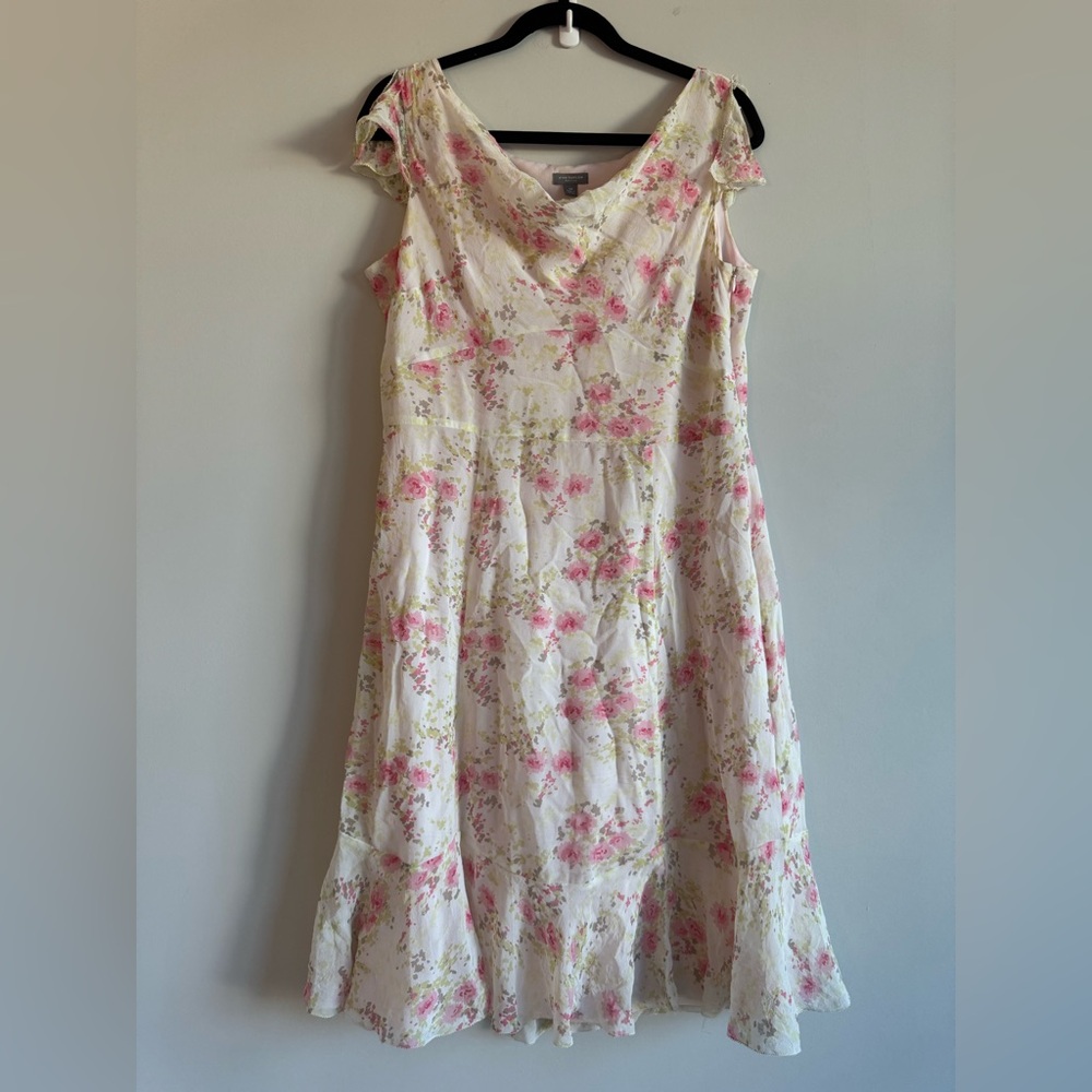 Ann Taylor Petites Silk Pink White Floral Chiffon Spring Elegant Midi Dress